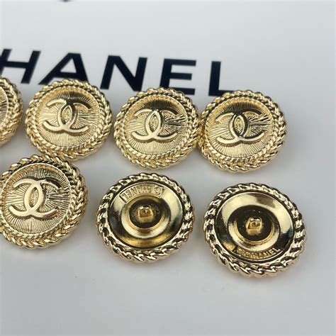 chanel knöpfe kaufen|Chanel online shop.